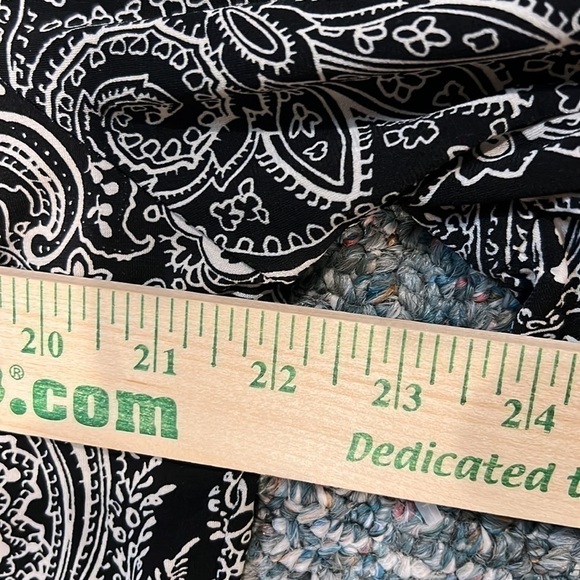 CHICO’S Black and White Blouse puff sleeves size 3 (XL) - Picture 5 of 8